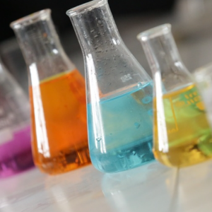 Dung môi mỹ phẩm